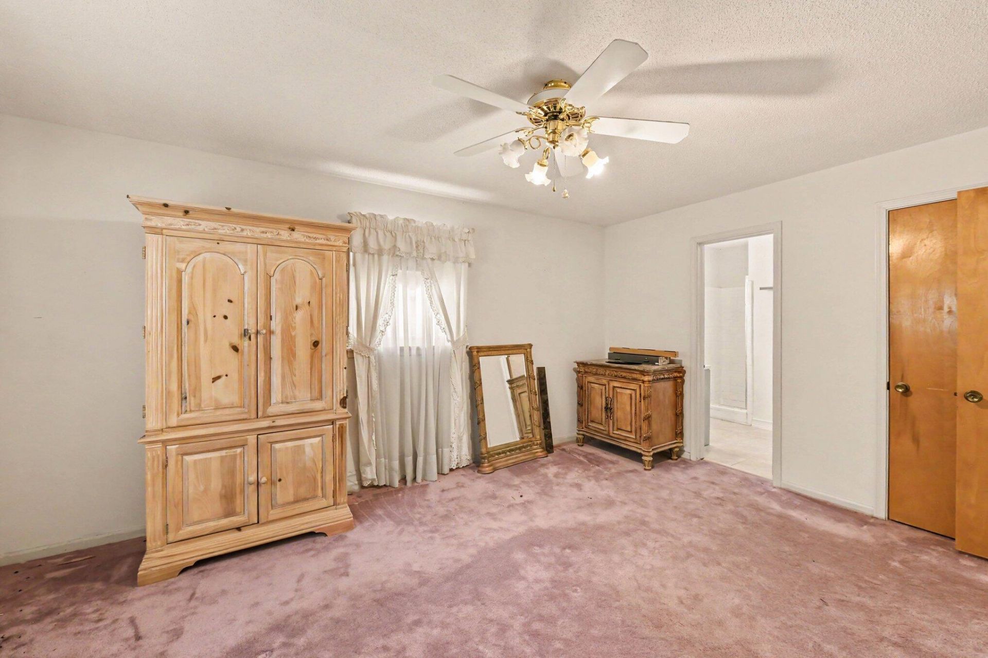 649 Pelzer Drive Photo 15