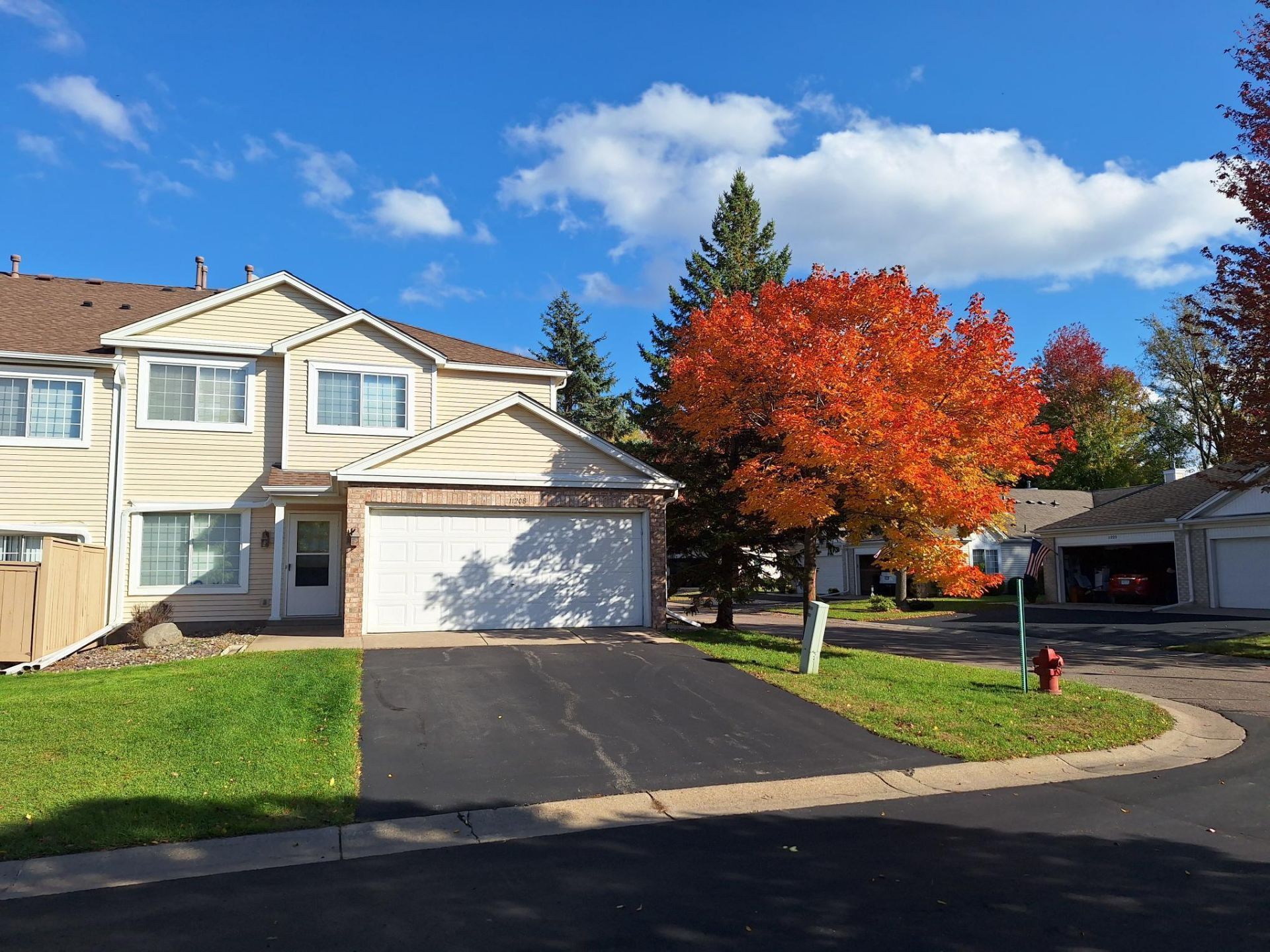 11208 Providence Lane , Eden Prairie, MN 55344