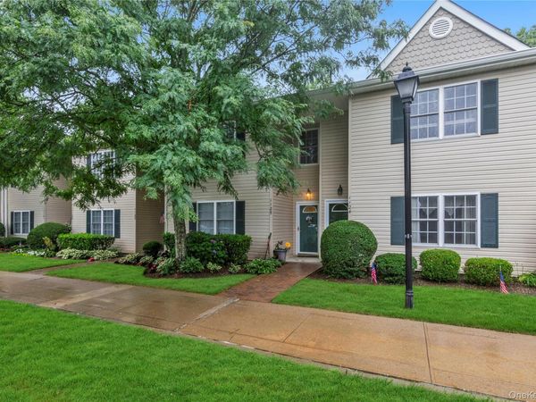 1125 Savoy Drive , Melville, NY 11747