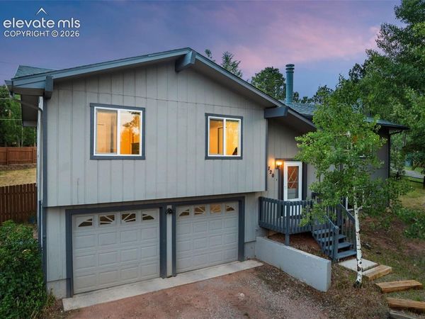 720 W Northwoods Drive, Woodland Park, CO 80863