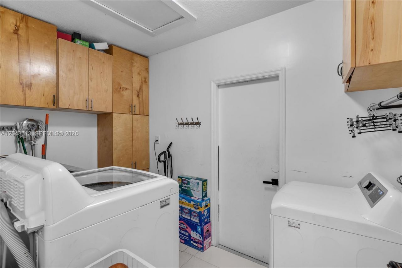 13261 SW 204th St , Miami, FL 33177 Photo