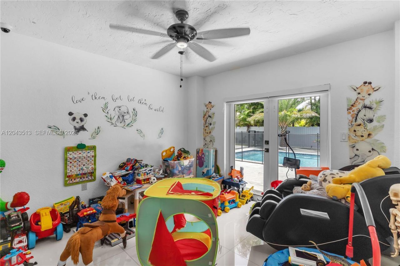 13261 SW 204th St , Miami, FL 33177 Photo