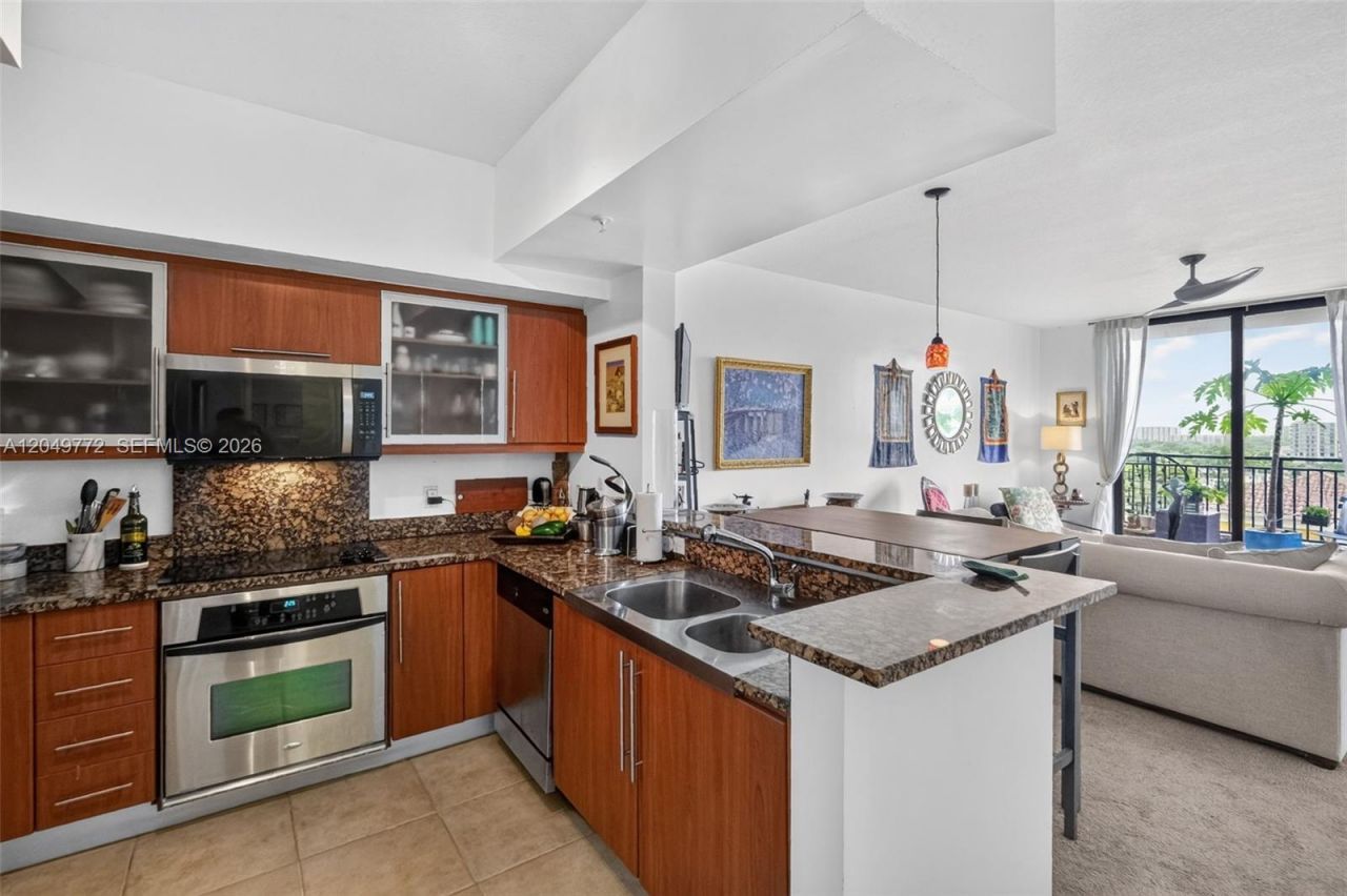 888 Douglas , Unit 806, Coral Gables, FL 33134 Photo