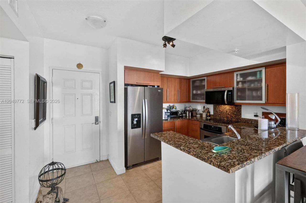 888 Douglas , Unit 806, Coral Gables, FL 33134 Photo