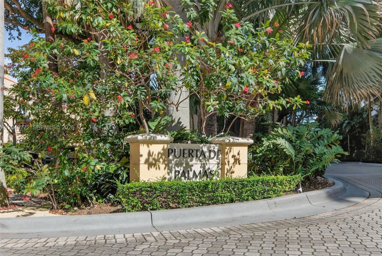 888 Douglas , Unit 806, Coral Gables, FL 33134 Photo