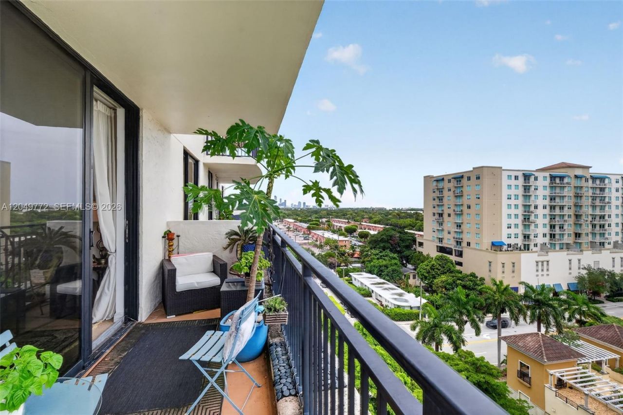 888 Douglas , Unit 806, Coral Gables, FL 33134 Photo