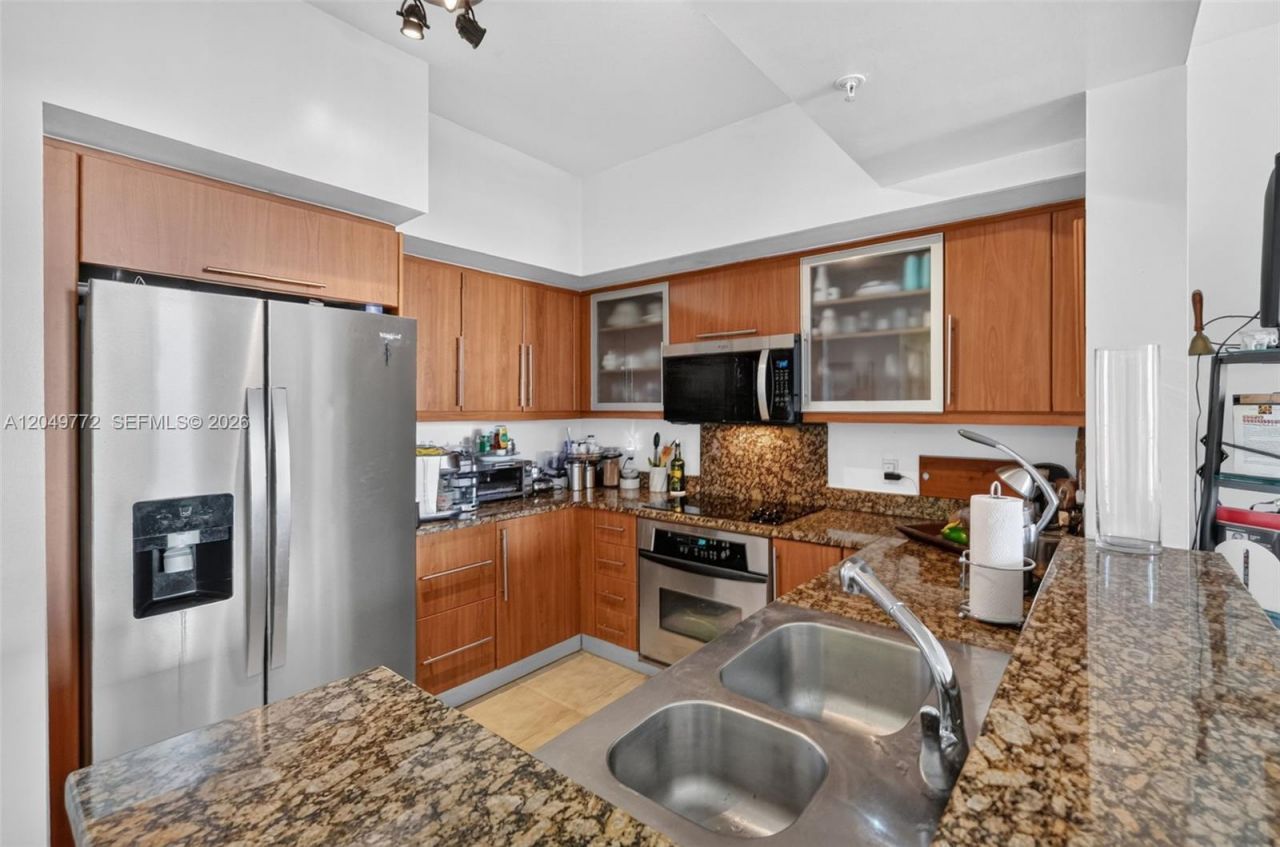 888 Douglas , Unit 806, Coral Gables, FL 33134 Photo