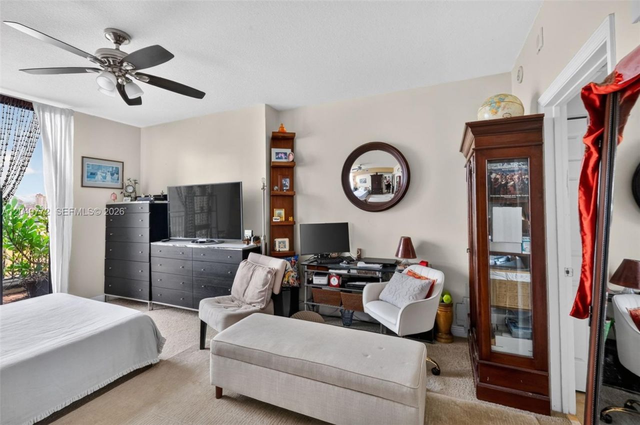 888 Douglas , Unit 806, Coral Gables, FL 33134 Photo