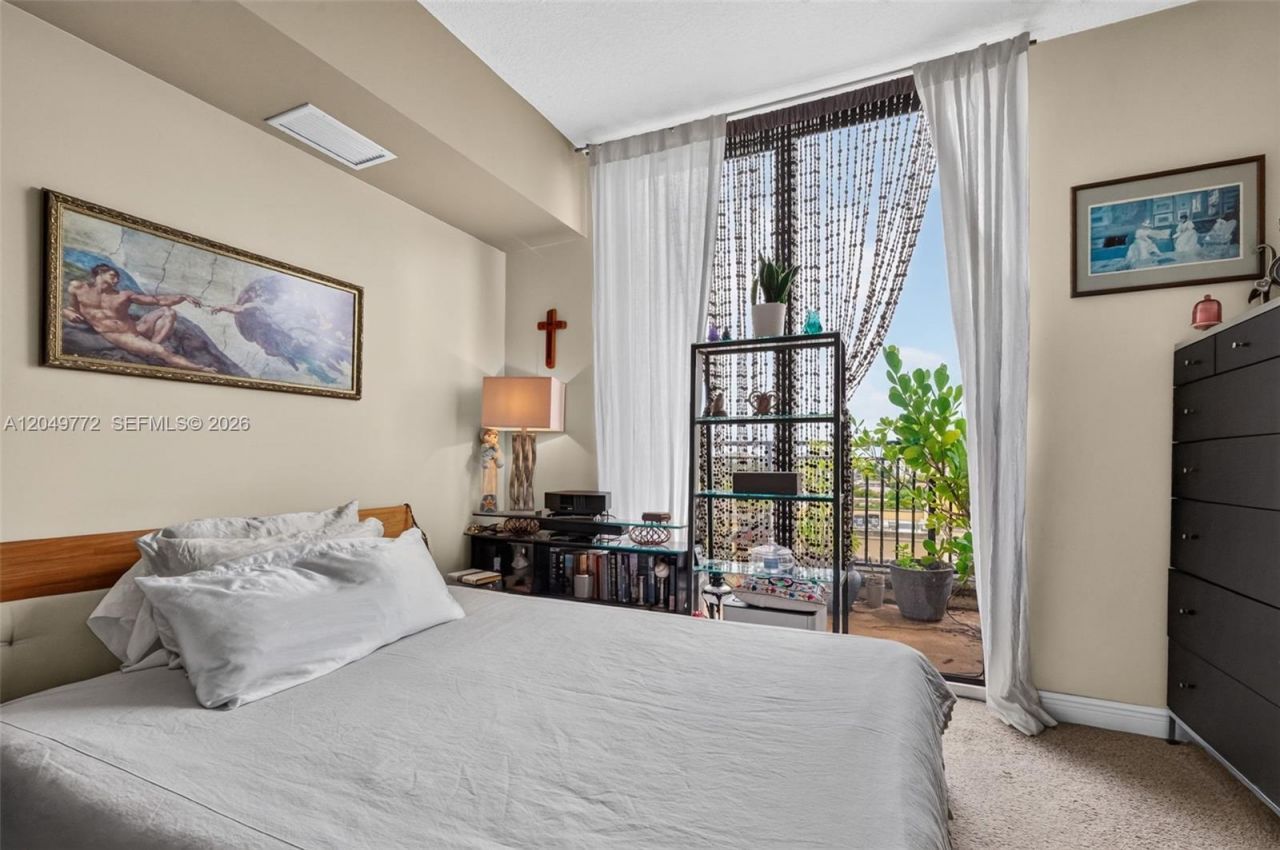 888 Douglas , Unit 806, Coral Gables, FL 33134 Photo