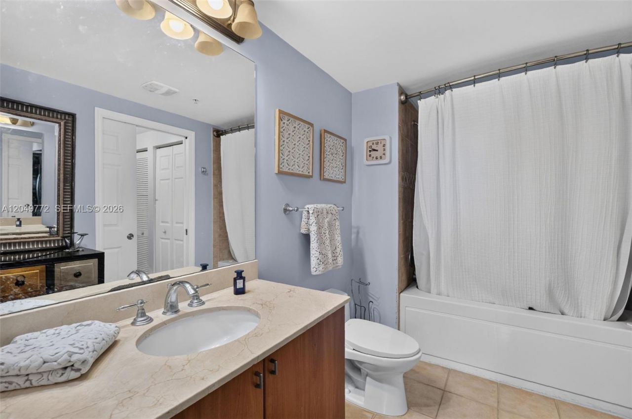 888 Douglas , Unit 806, Coral Gables, FL 33134 Photo