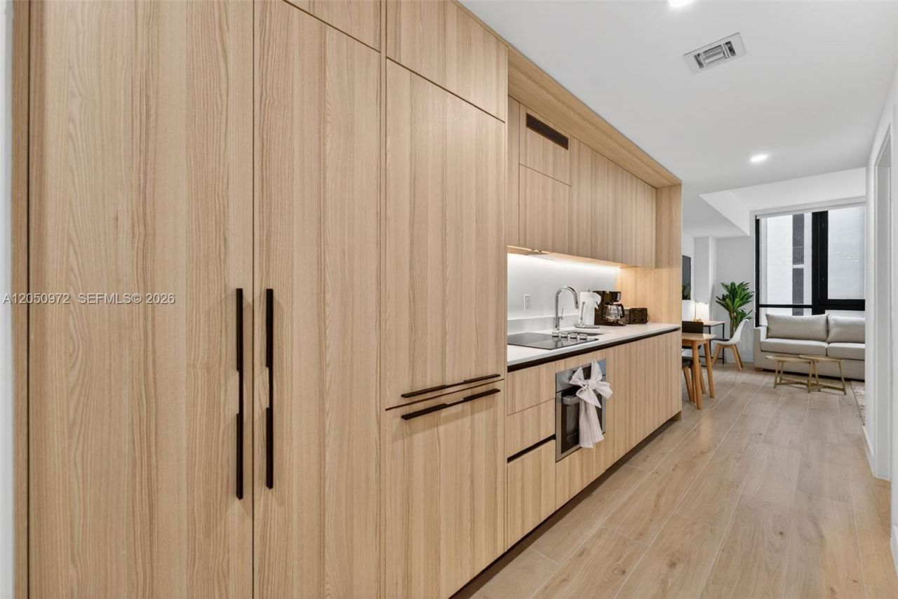 225 N Miami Ave , Unit 308, Miami, FL 33128 Photo