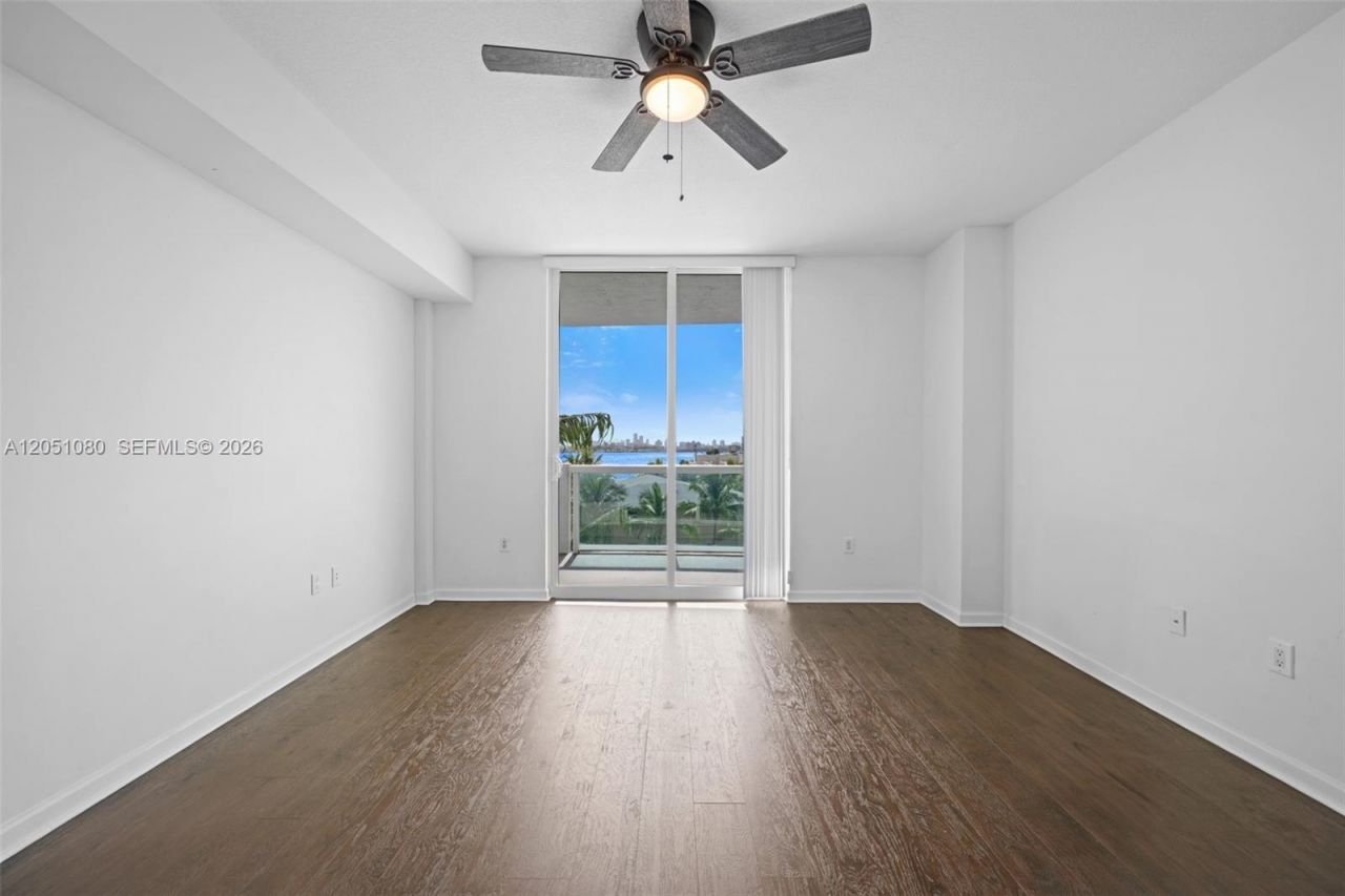 7910 Harbor Island Dr, Unit 402, North Bay Village, FL 33141 Photo