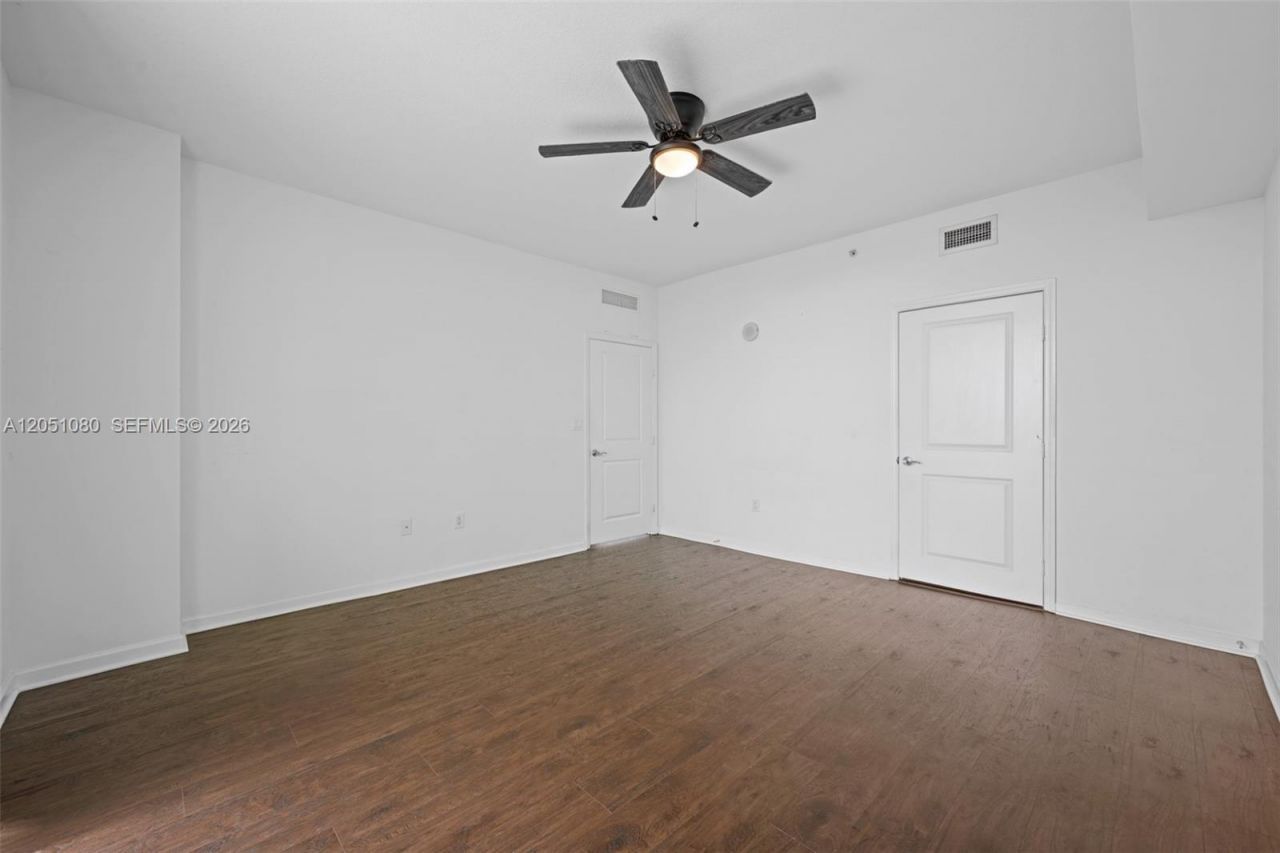 7910 Harbor Island Dr, Unit 402, North Bay Village, FL 33141 Photo