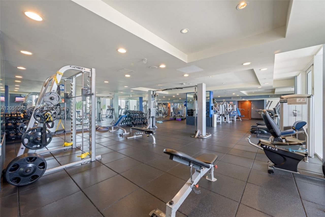 7910 Harbor Island Dr, Unit 402, North Bay Village, FL 33141 Photo