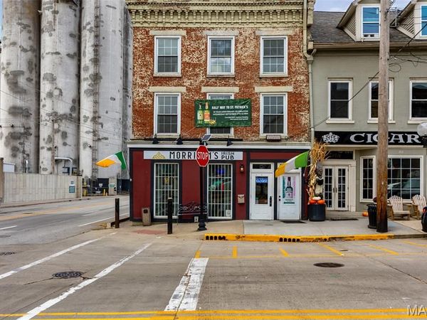 200 State Street , Alton, IL 62002