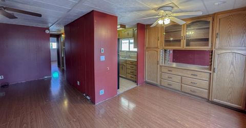 5845 Hobbs Ln, Sacramento, CA 95842 Photo