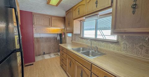 5845 Hobbs Ln, Sacramento, CA 95842 Photo
