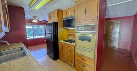 5845 Hobbs Ln, Sacramento, CA 95842 Photo