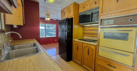 5845 Hobbs Ln, Sacramento, CA 95842 Photo