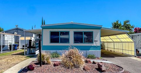 5845 Hobbs Ln, Sacramento, CA 95842 Photo
