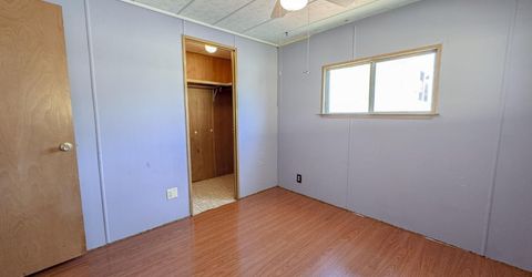 5845 Hobbs Ln, Sacramento, CA 95842 Photo