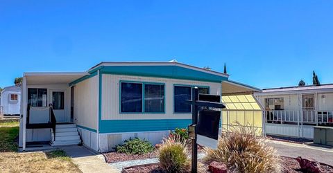 5845 Hobbs Ln, Sacramento, CA 95842 Photo