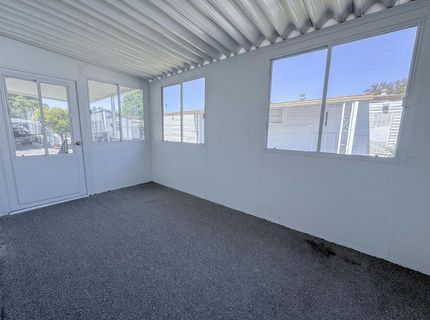 5845 Hobbs Ln, Sacramento, CA 95842 Photo
