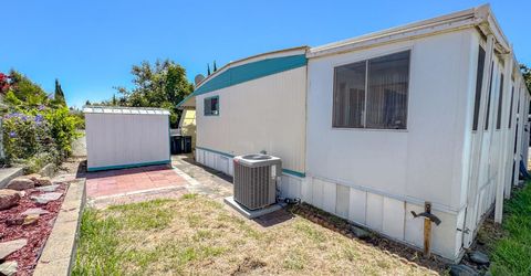 5845 Hobbs Ln, Sacramento, CA 95842 Photo