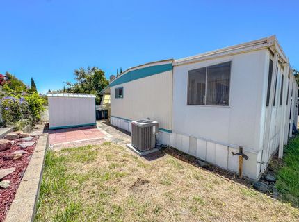 5845 Hobbs Ln, Sacramento, CA 95842 Photo