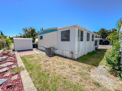 5845 Hobbs Ln, Sacramento, CA 95842 Photo
