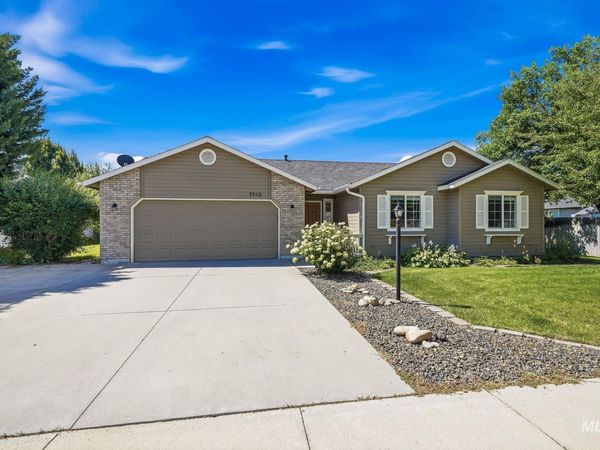 7743 W Devonwood Dr, Boise, ID 83714