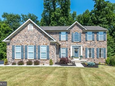 1876 SYCAMORE DRIVE, QUAKERTOWN, PA 18951