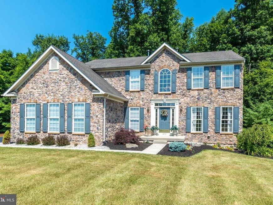1876 Sycamore Drive, Quakertown, PA 18951 Main Photo