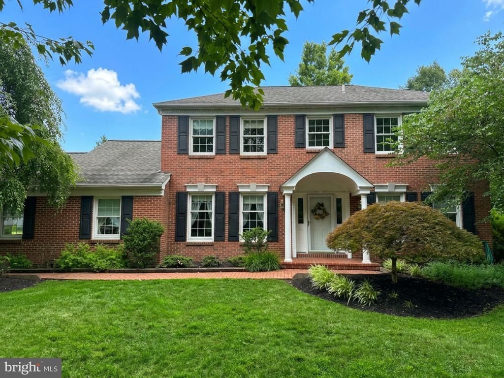 13 BEDFORD LANE, NEWTOWN, PA 18940