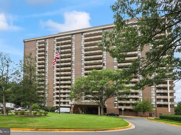 1800 OLD MEADOW ROAD , Unit 1516, MCLEAN, VA 22102
