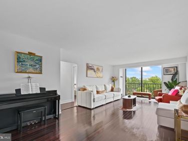 1800 OLD MEADOW ROAD, Unit 1516, MCLEAN, VA 22102