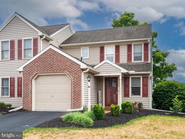 206 SAND COURT, EPHRATA, PA 17522