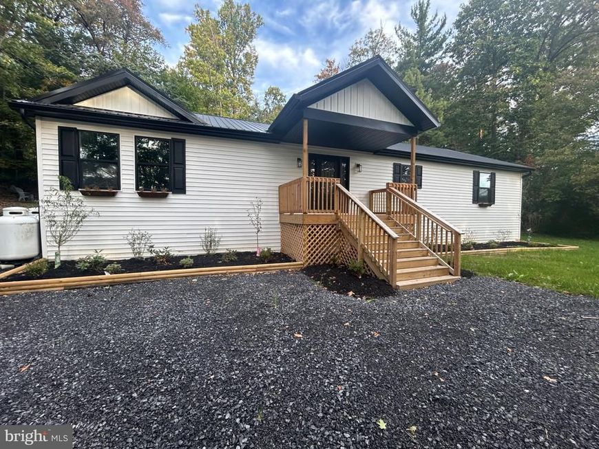 812 Lincoln Way W, Mc Connellsburg, PA 17233 Main Photo