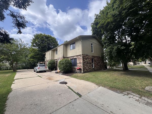 8811 W Mitchell St, Unit 8813,8815, West Allis, WI 53214