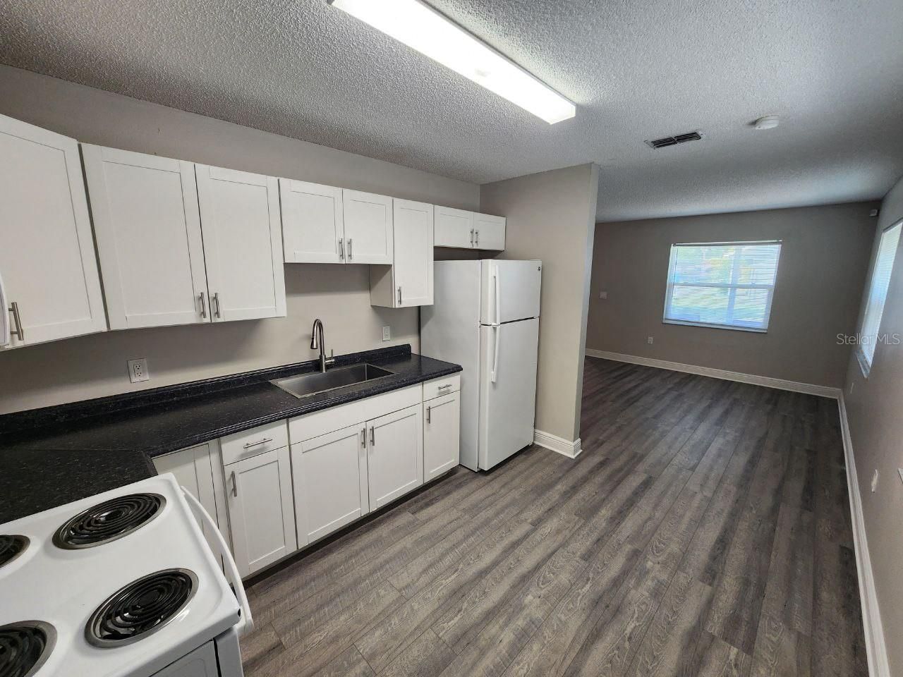 1209 62nd Avenue E, Bradenton, FL 34203 Photo