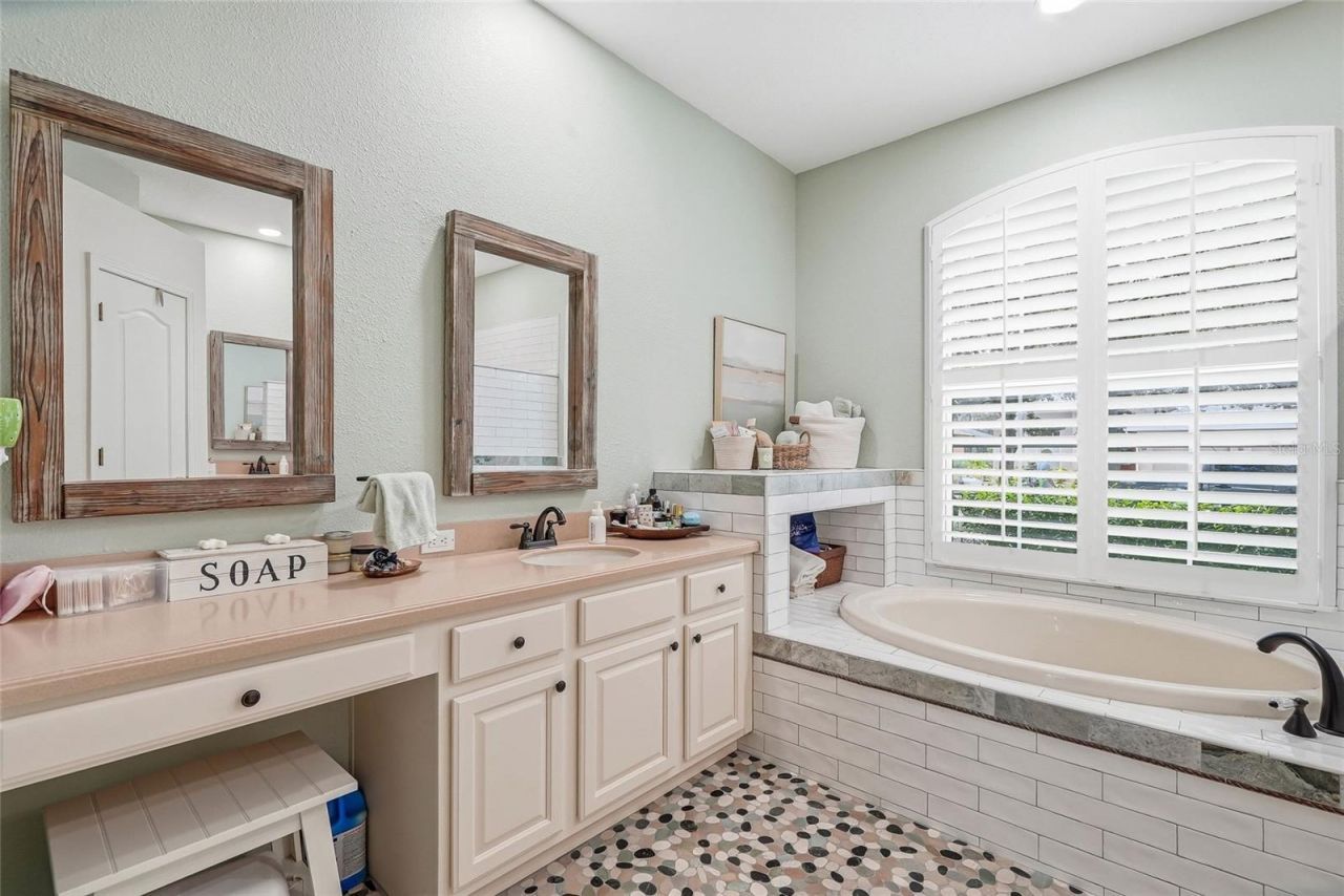 16748 Midsummer Lane, Spring Hill, FL 34610 Photo
