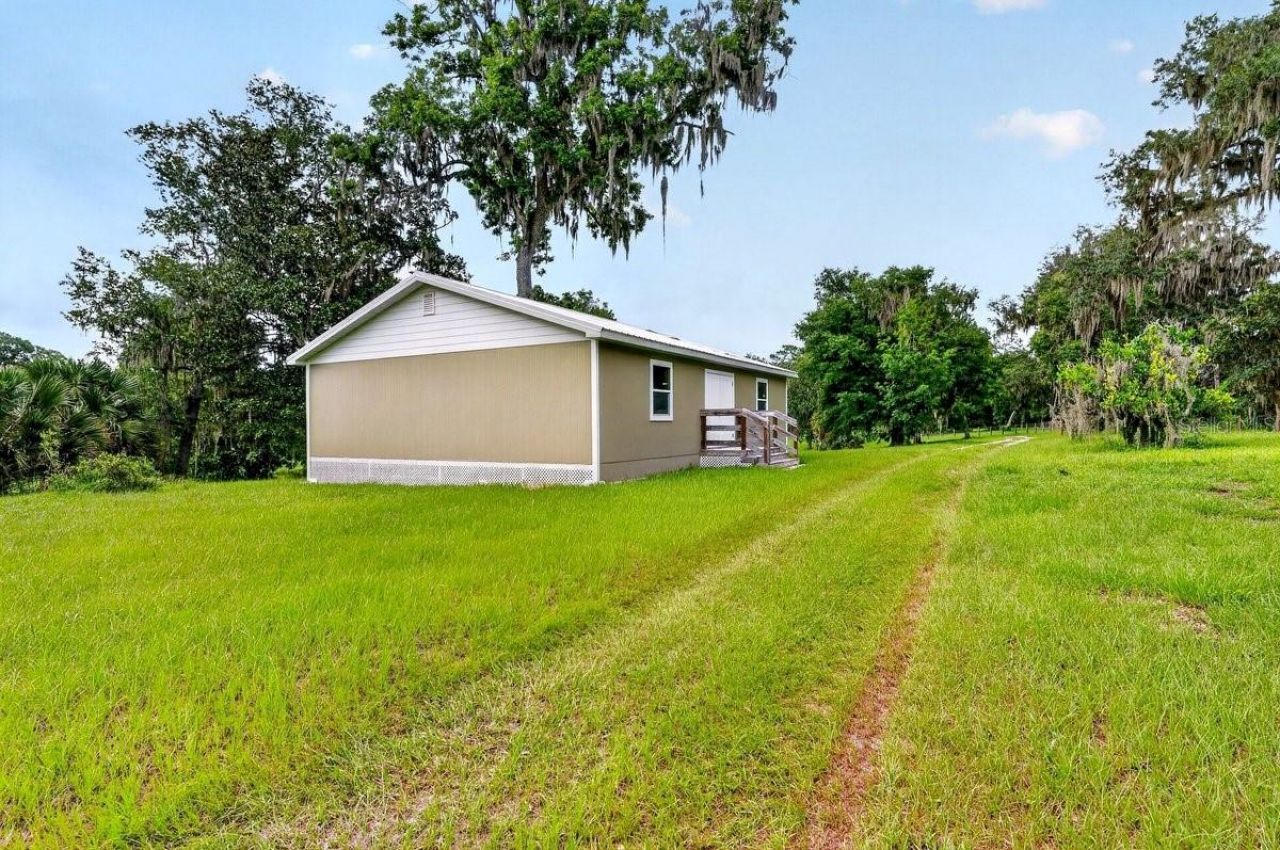 1980 Lake Hires Road, De Leon Springs, FL 32130 Photo