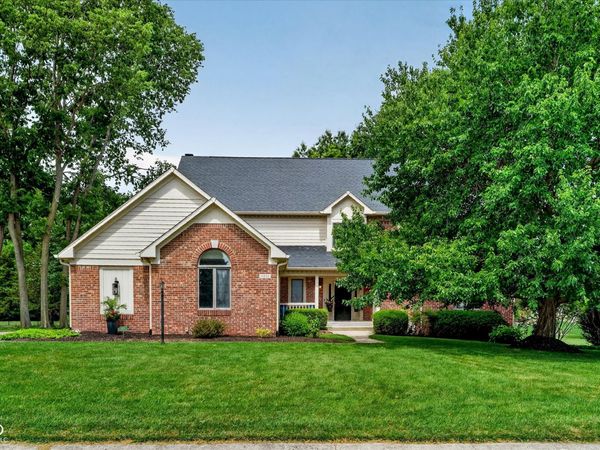 4574 Bayberry Lane, Zionsville, IN 46077