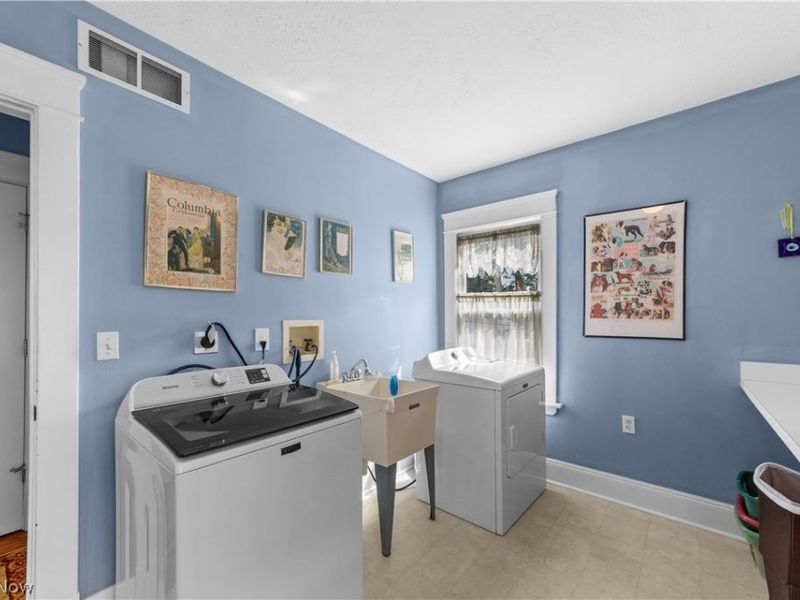 1483 E 105th Street, Cleveland, OH 44106 Photo 28