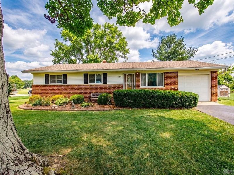 8036 Laray Drive, West Chester, OH 45069 Photo 1