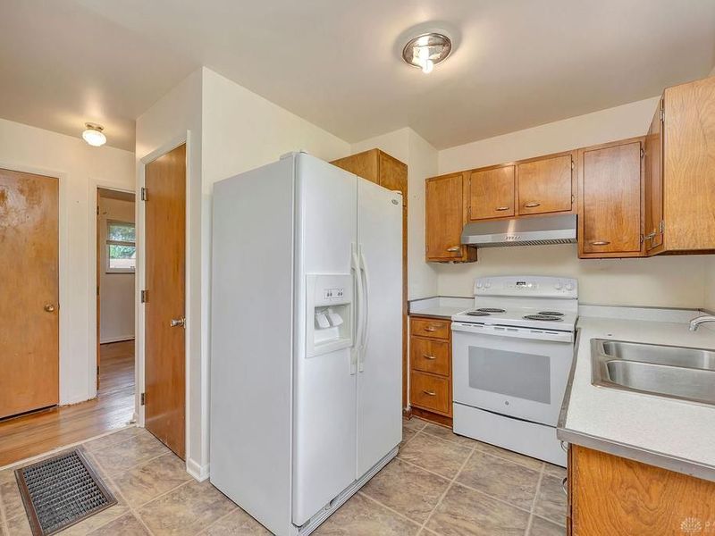 8036 Laray Drive, West Chester, OH 45069 Photo 10