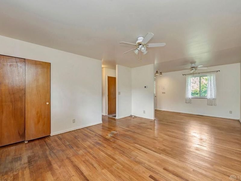 8036 Laray Drive, West Chester, OH 45069 Photo 4
