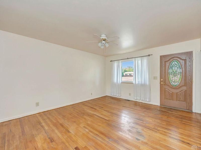 8036 Laray Drive, West Chester, OH 45069 Photo 6