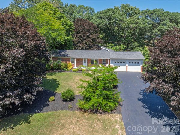 258 Camelot Drive , Clyde, NC 28721