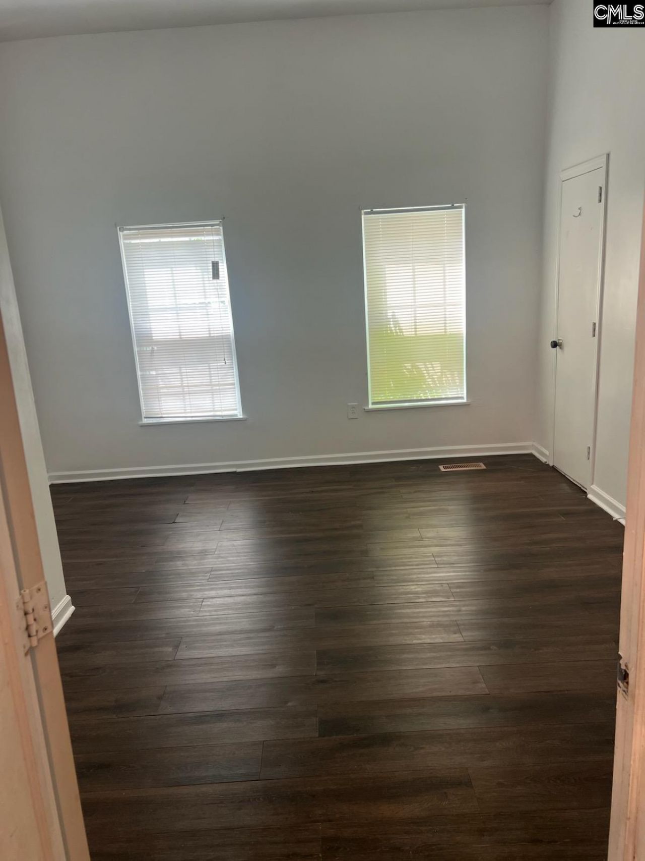 401 Claredon Street Photo 10